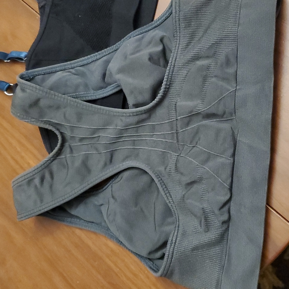 Sports Bra Bundle - Picture 2 of 4